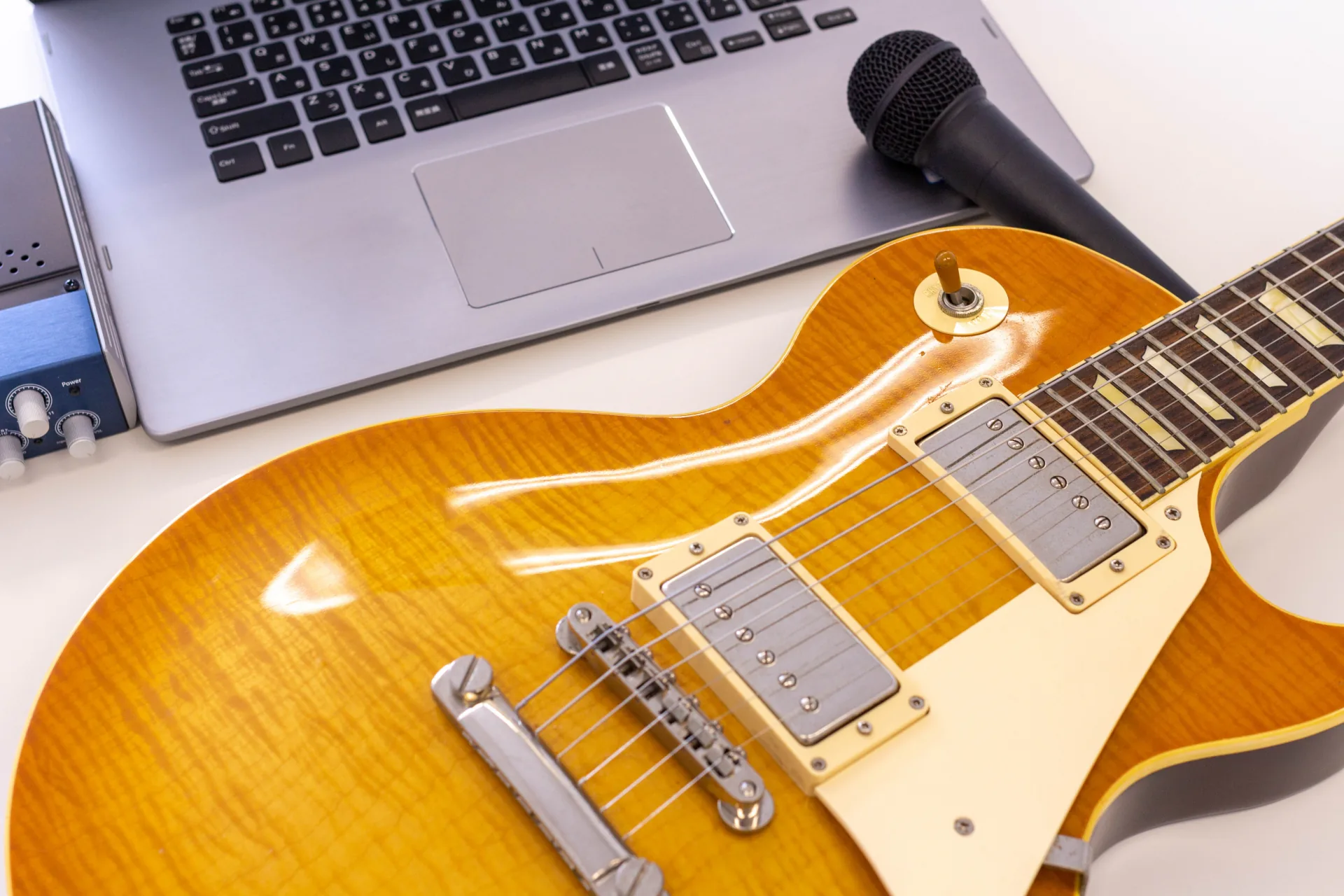 ギタリストが自宅で録音を始めるための最低限セットと初期設定を解説する記事のアイキャッチ画像